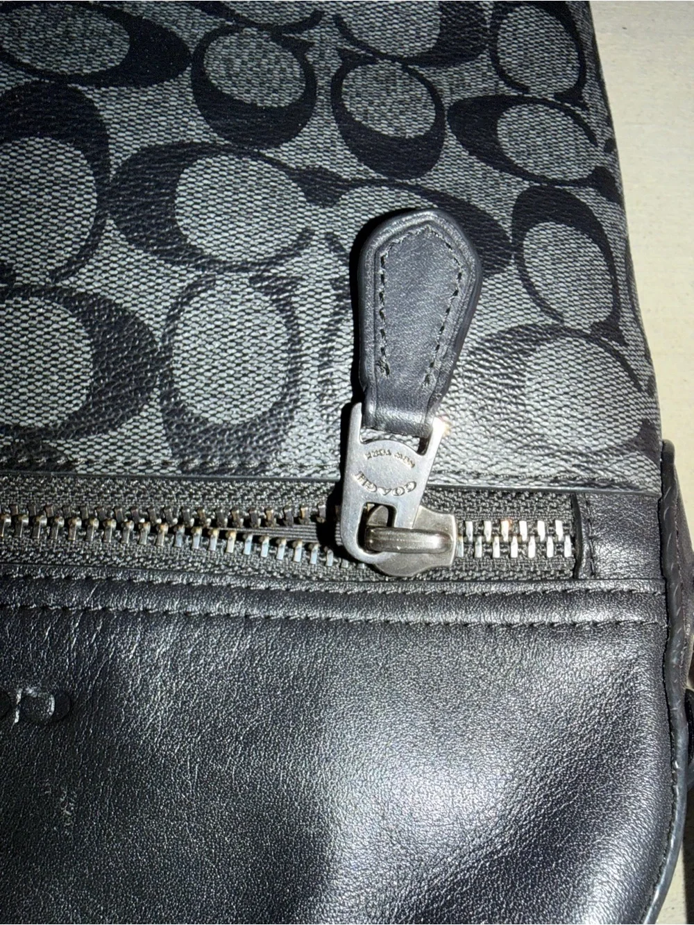 Authentic Coach Houston Flight Bag in Signature Canvas